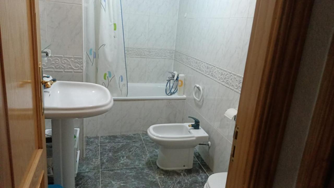 Single Room In Center Of Granada Ngoại thất bức ảnh